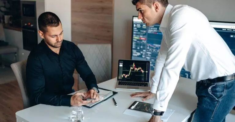 Tekninenanalyysi - Näin Tekninen Arviointi Muuttaa Liiketoimintaasi: Asiantuntijan Opas Onnistumiseen